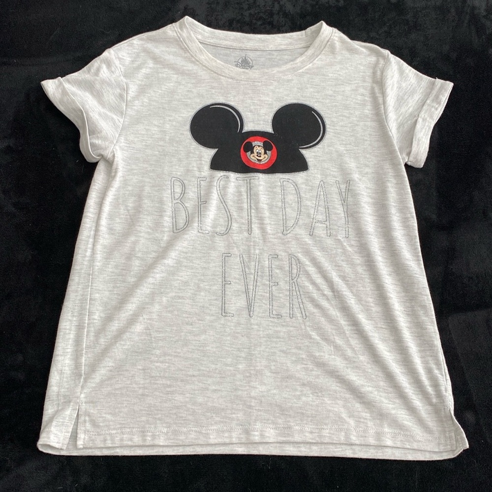 Disney Parks Mickey tshirt - Picture 1 of 2